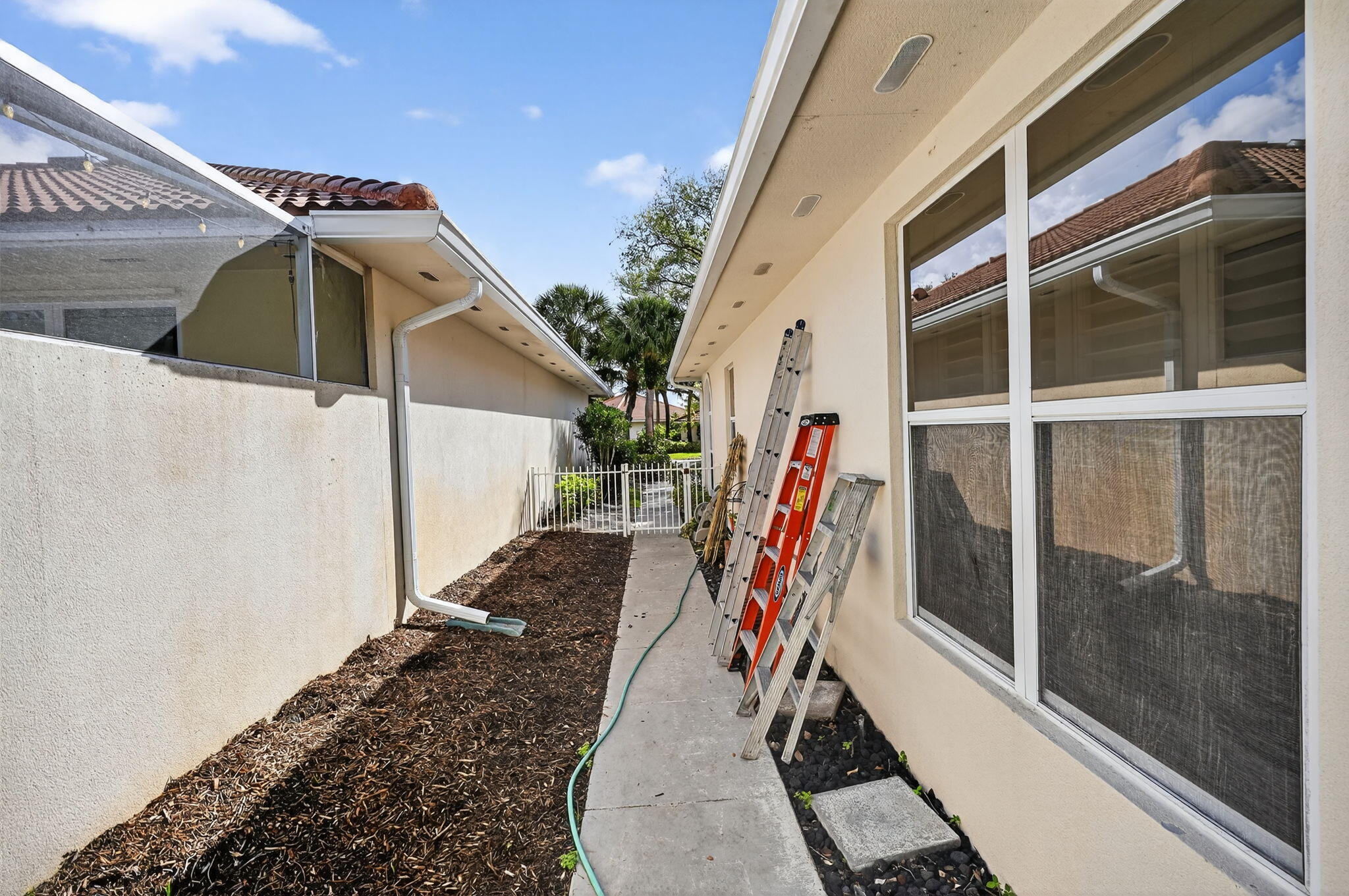 OAKS OAKS EAST 1 - Residential