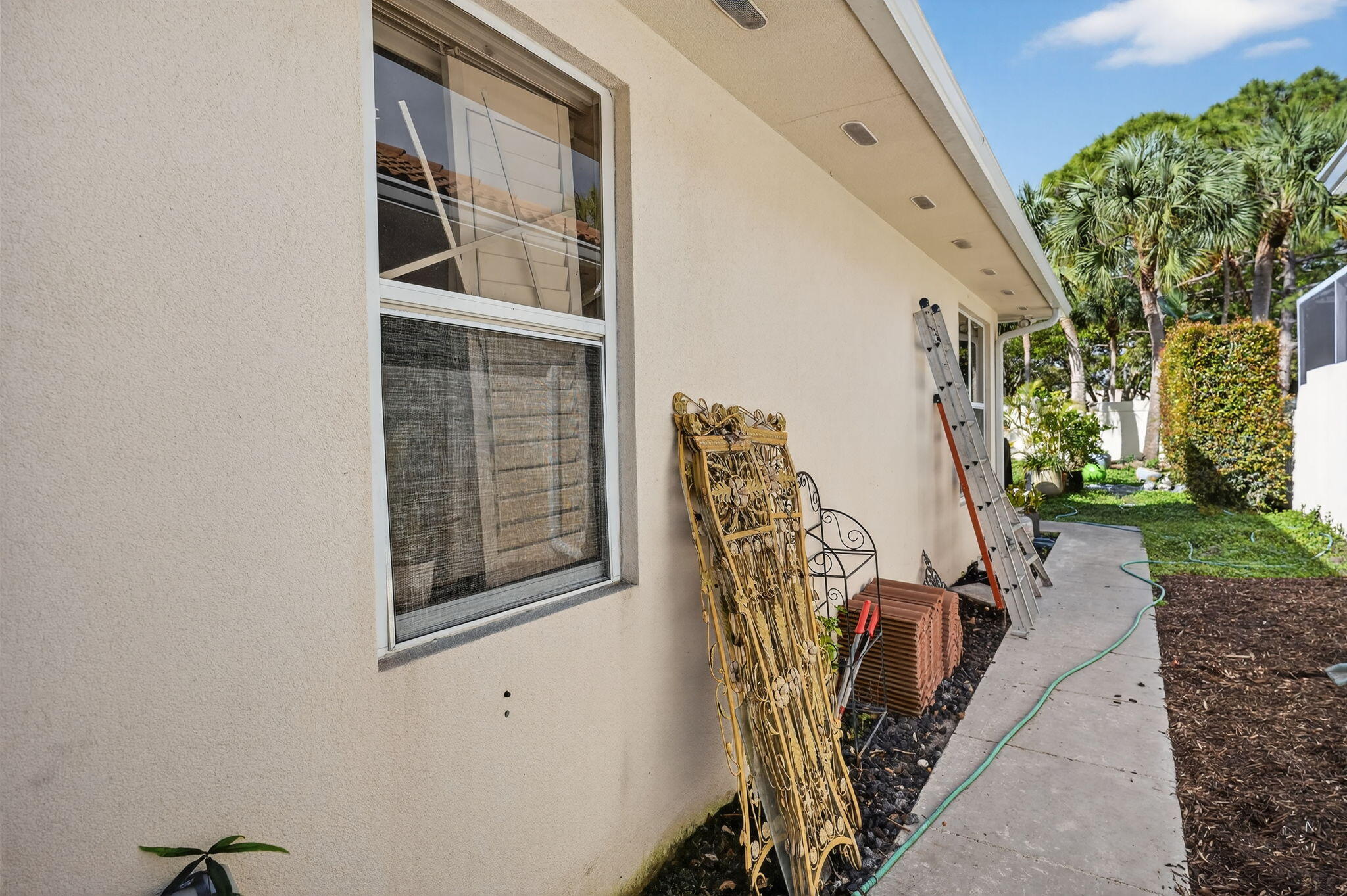 OAKS OAKS EAST 1 - Residential