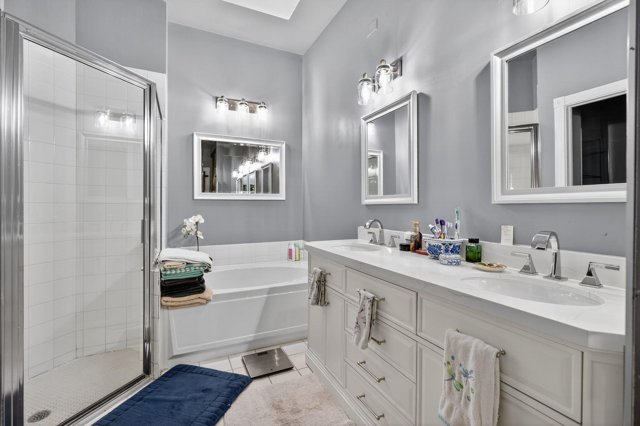 OAKS OAKS EAST 1 - Residential