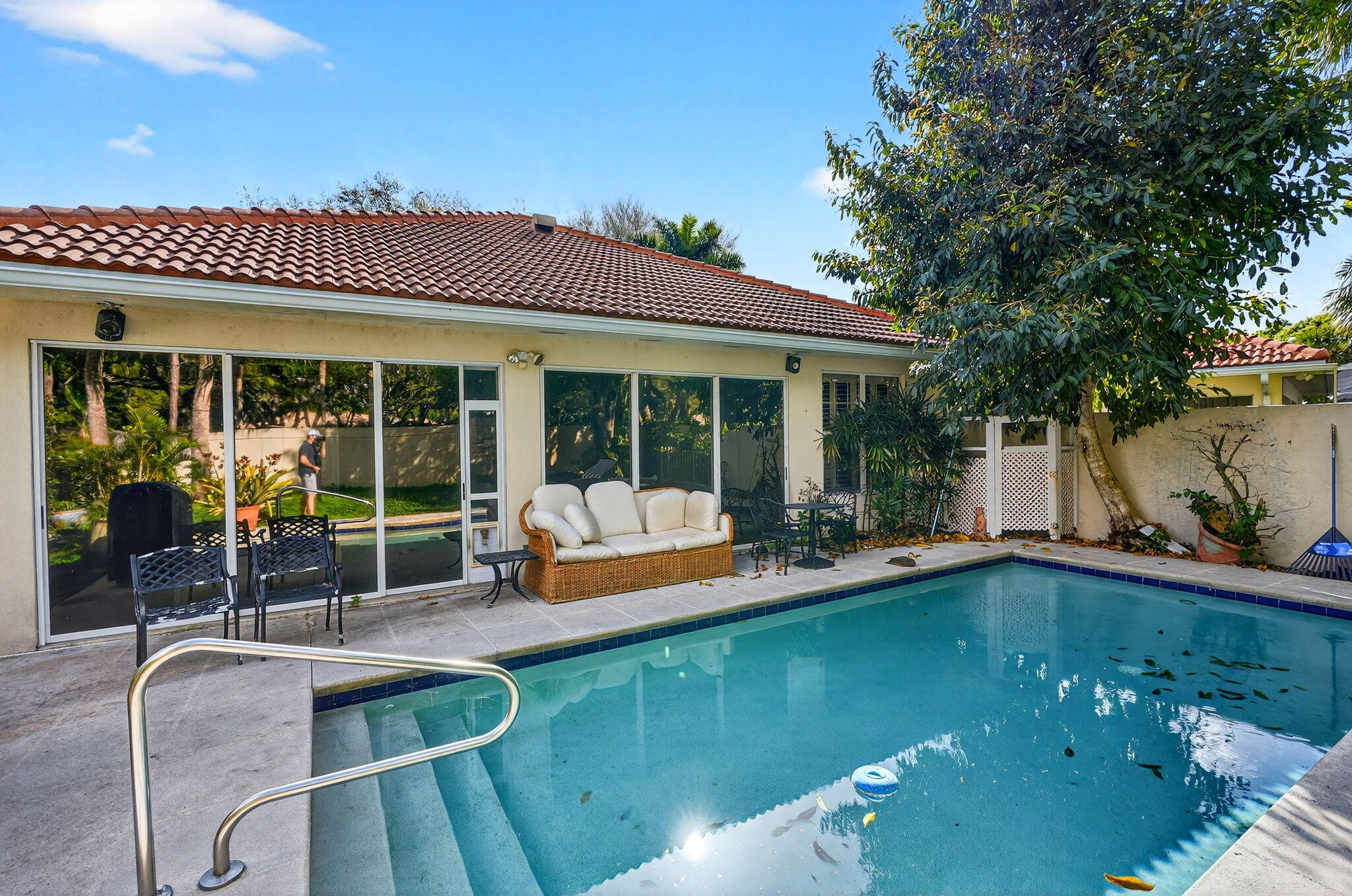 OAKS OAKS EAST 1 - Residential