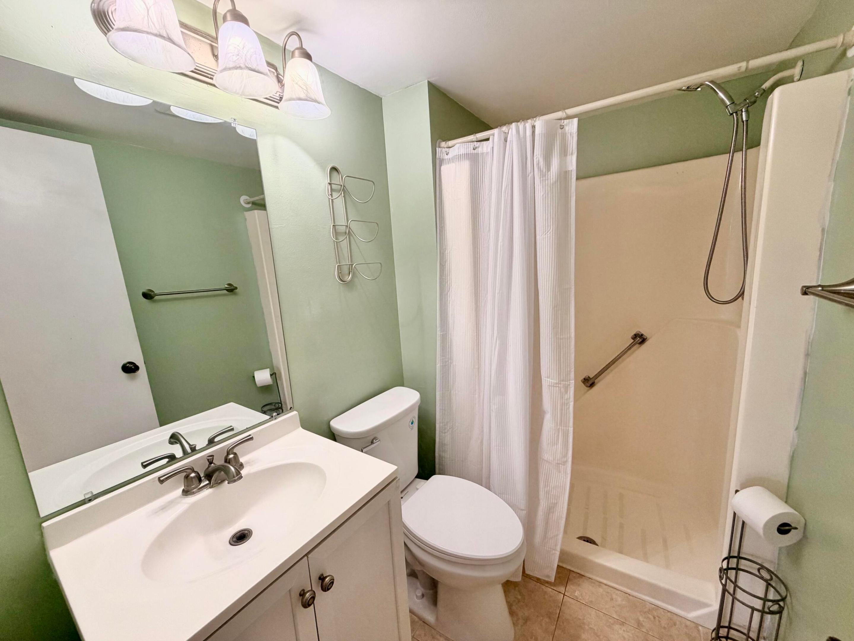 GOLDEN LAKES VILLAGE CONDO 1 THRU 13-A - Residential