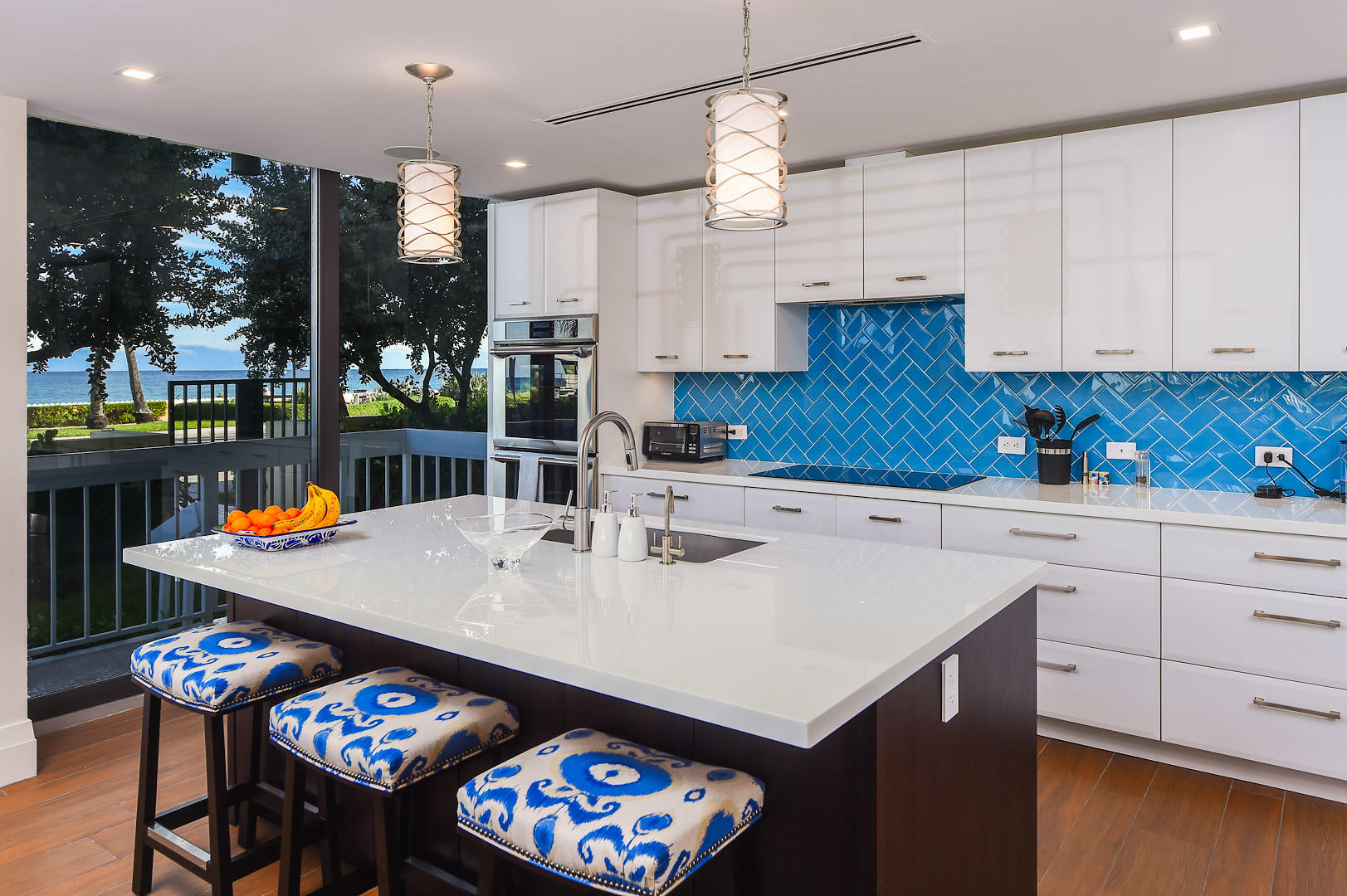 THREE THIRTY OCEAN CONDO - Residential