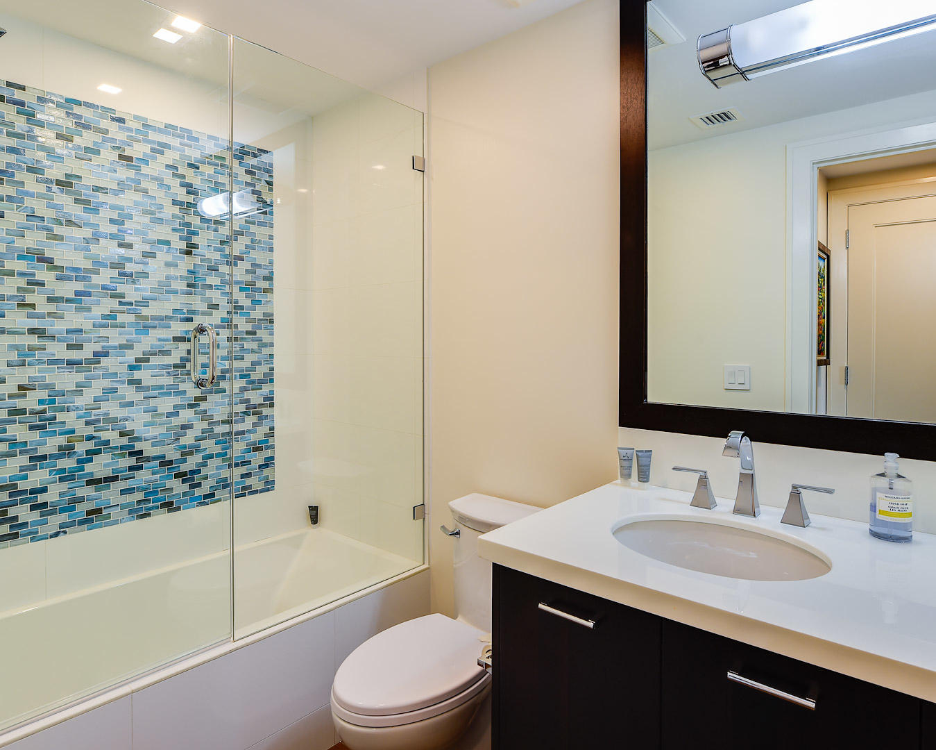 THREE THIRTY OCEAN CONDO - Residential