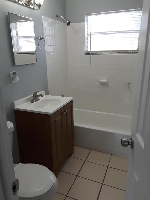 EASTVIEW MANOR - Residential Lease