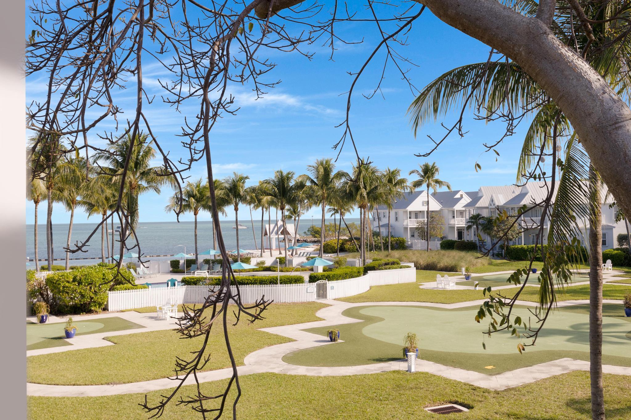 Tranquility Bay Beach Hou - Residential