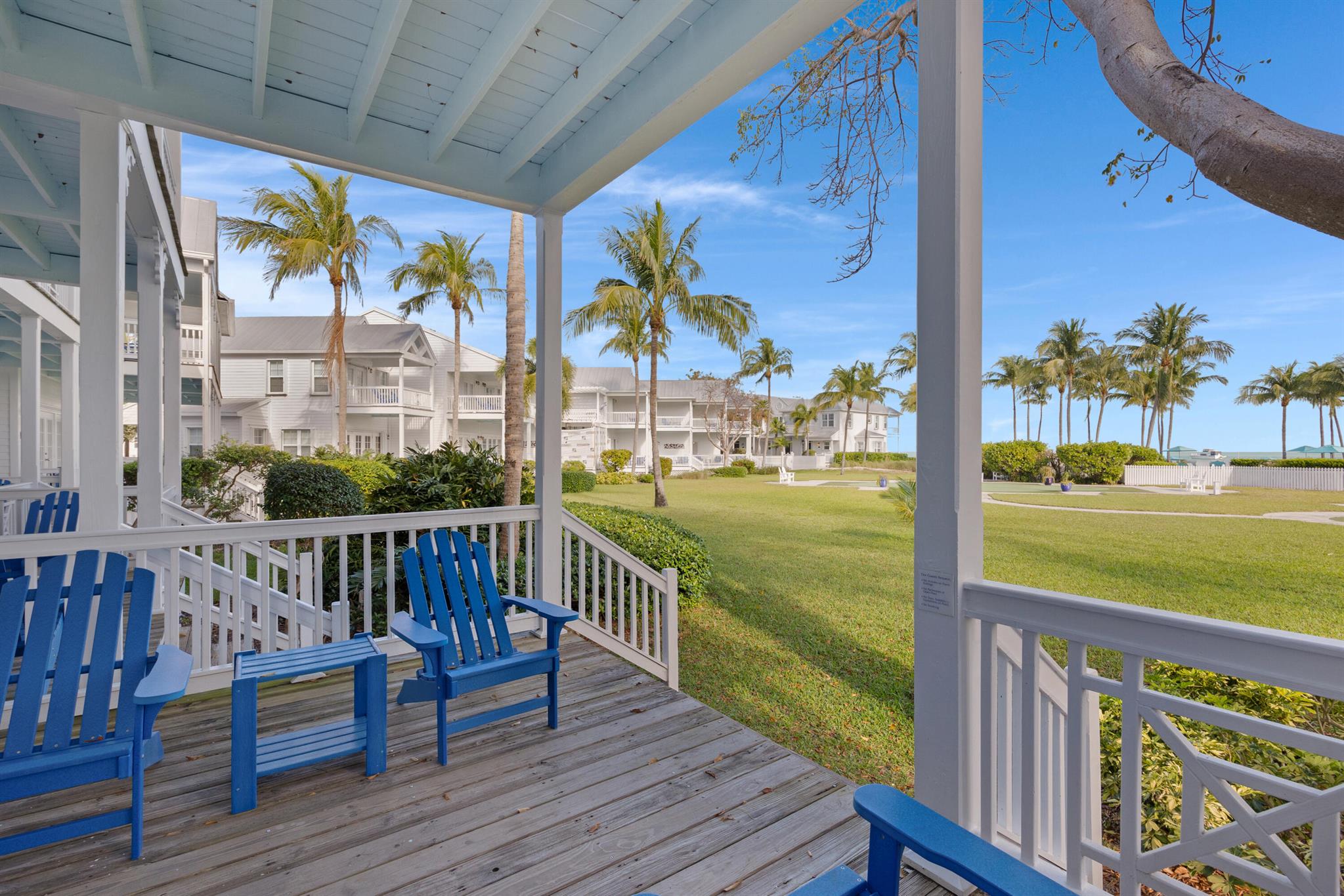 Tranquility Bay Beach Hou - Residential