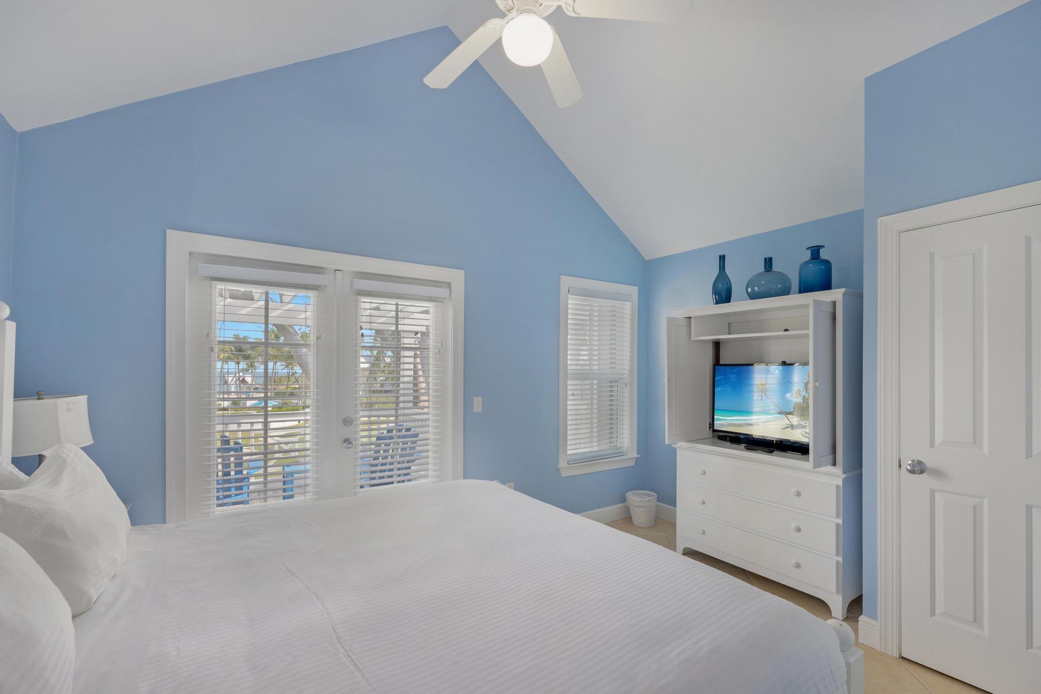 Tranquility Bay Beach Hou - Residential