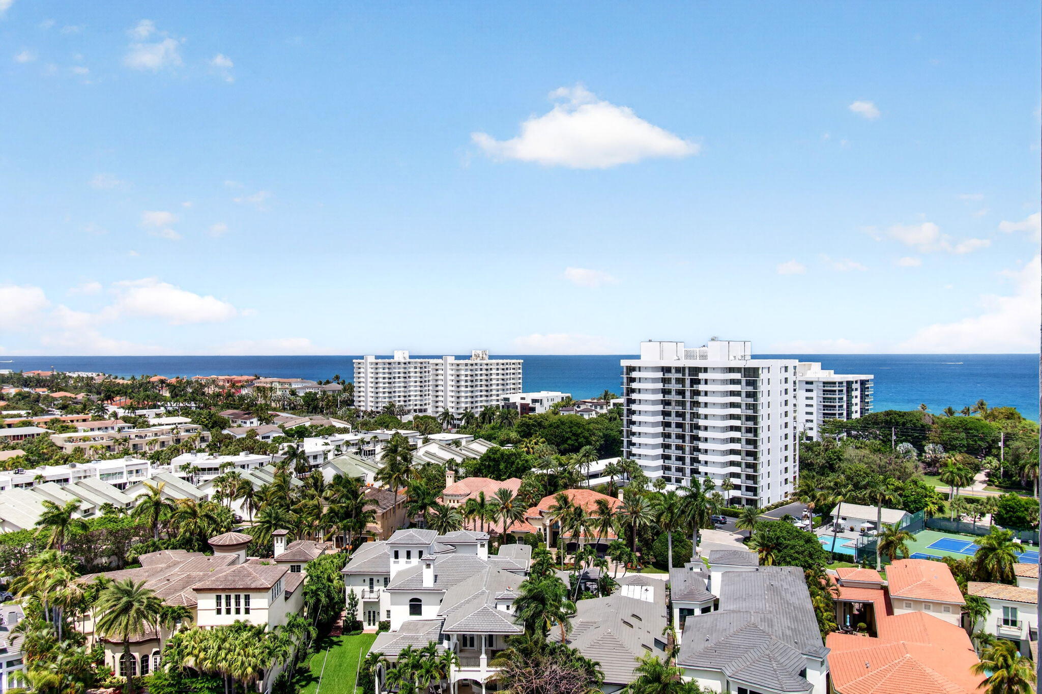 BRAEMAR ISLE CONDO - Residential