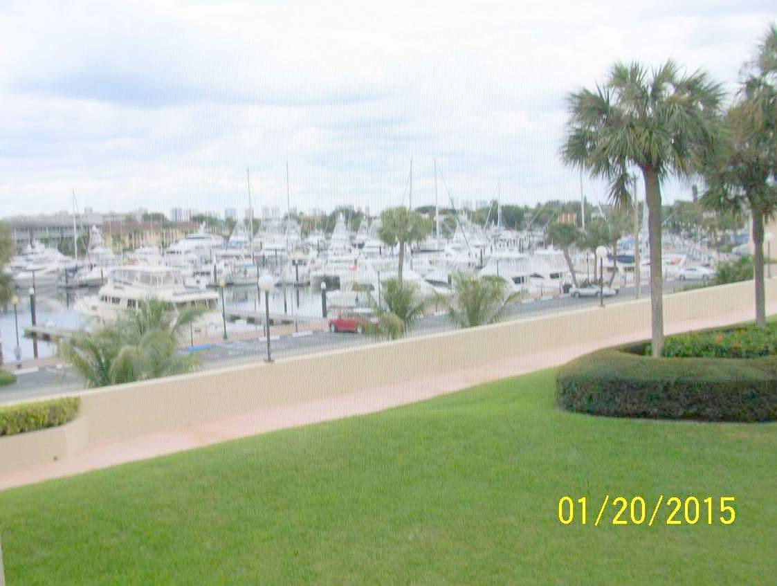 MARINA BAY CONDO - Residential