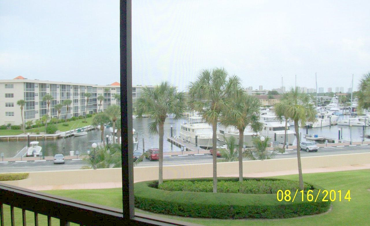 MARINA BAY CONDO - Residential