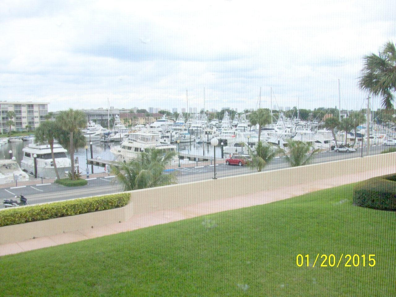 MARINA BAY CONDO - Residential