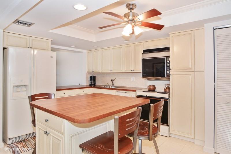 MARINA BAY CONDO - Residential