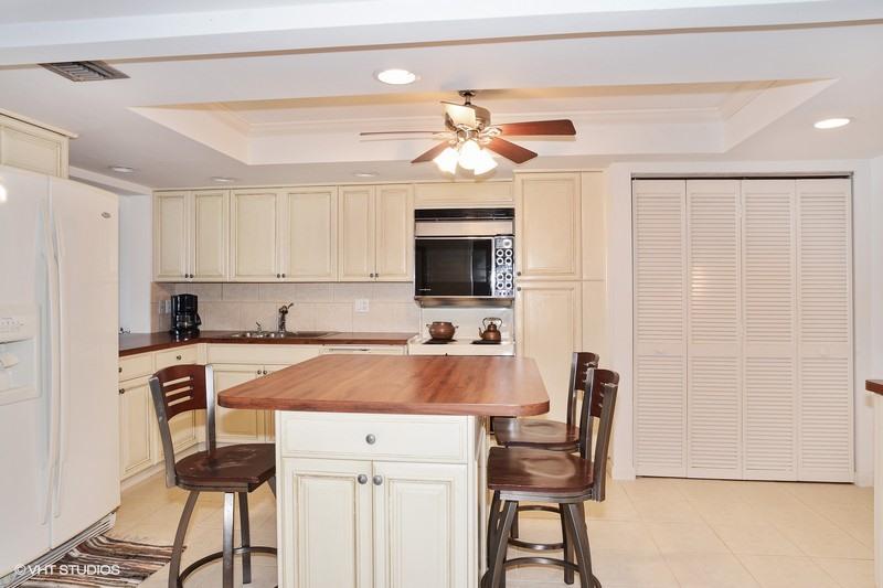 MARINA BAY CONDO - Residential