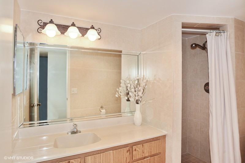 MARINA BAY CONDO - Residential