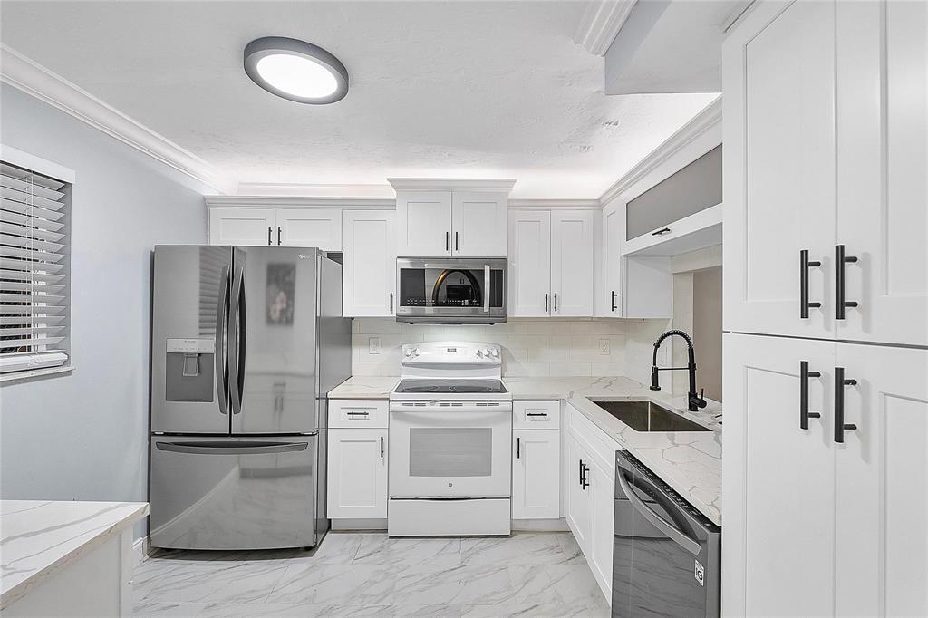 SUNRISE ISLAND CONDOMINIUM II - Residential