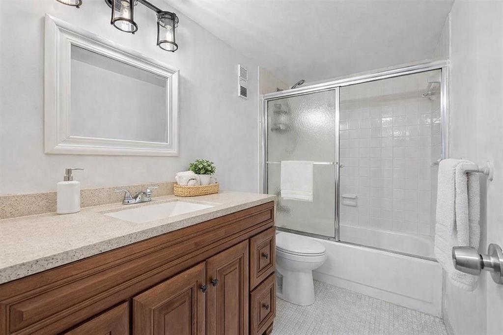 SUNRISE ISLAND CONDOMINIUM II - Residential