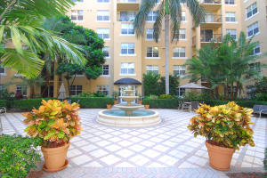 FLAGLER POINTE CONDOMINIU - Residential Lease