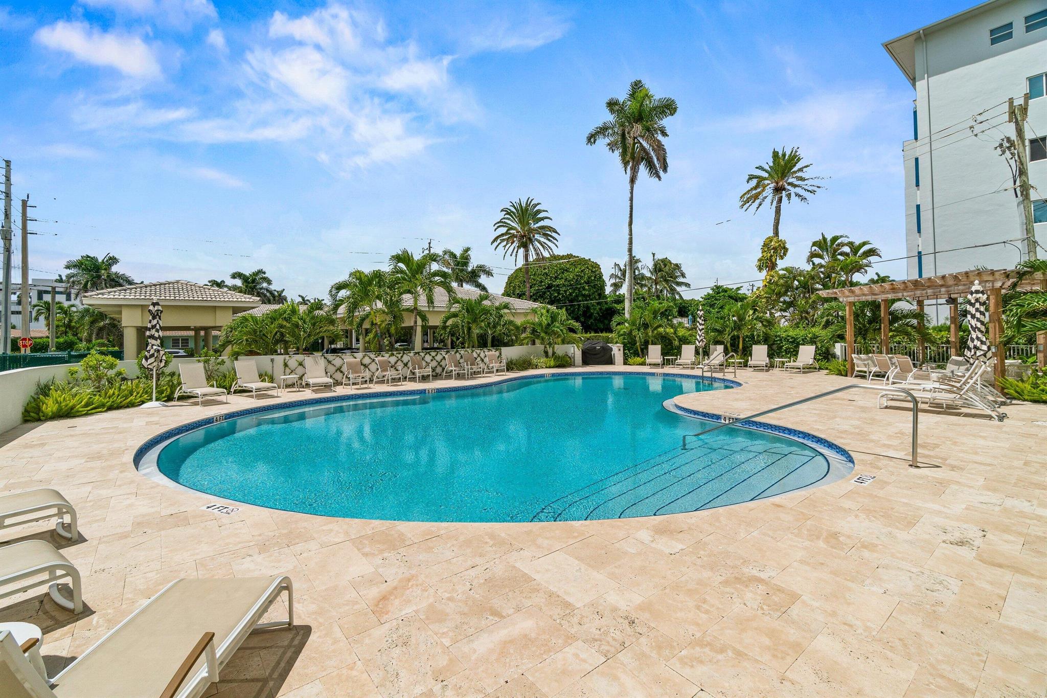 100 N Ocean Boulevard 105