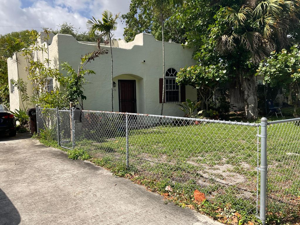 Photo of 628 54th Street, West Palm Beach, FL 33407 (MLS # B26014860)