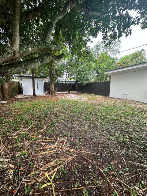 Photo of 950 E Dayton Circle, Fort Lauderdale, FL 33312 (MLS # B26036150)