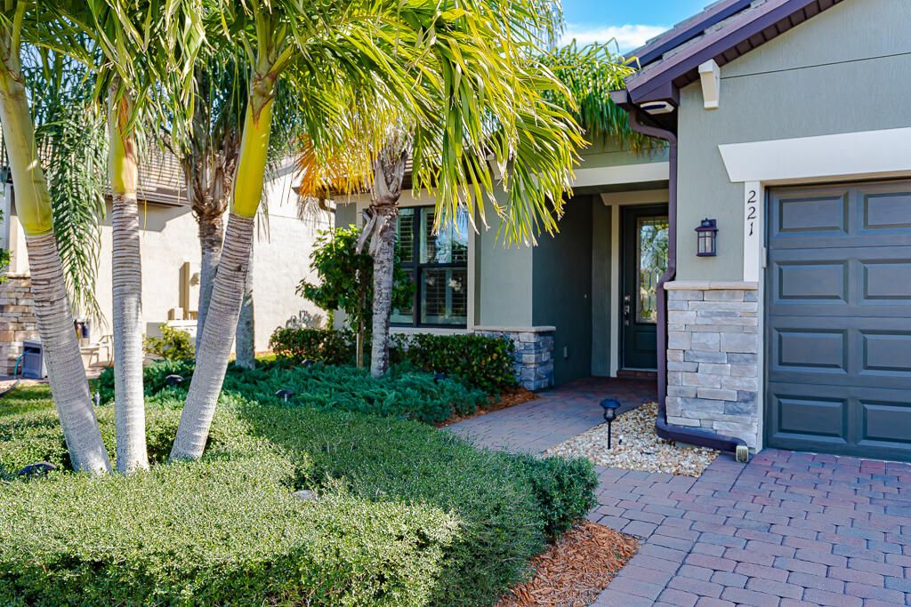 Photo of 221 SE Longview Drive, Port Saint Lucie, FL 34984 (MLS # B26020454)