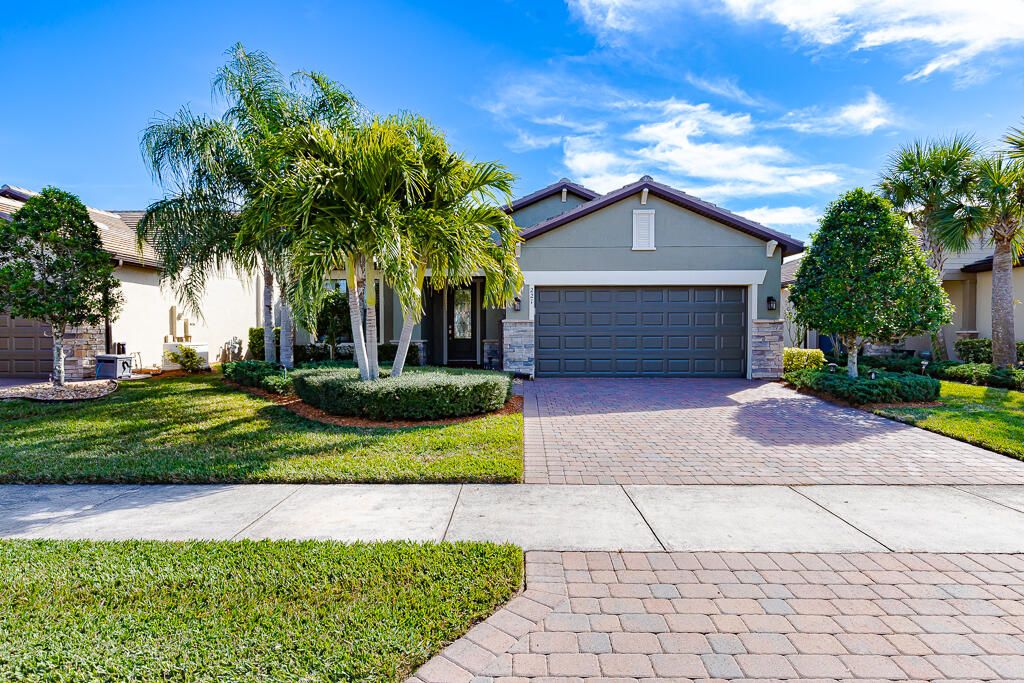Photo of 221 SE Longview Drive, Port Saint Lucie, FL 34984 (MLS # B26020454)