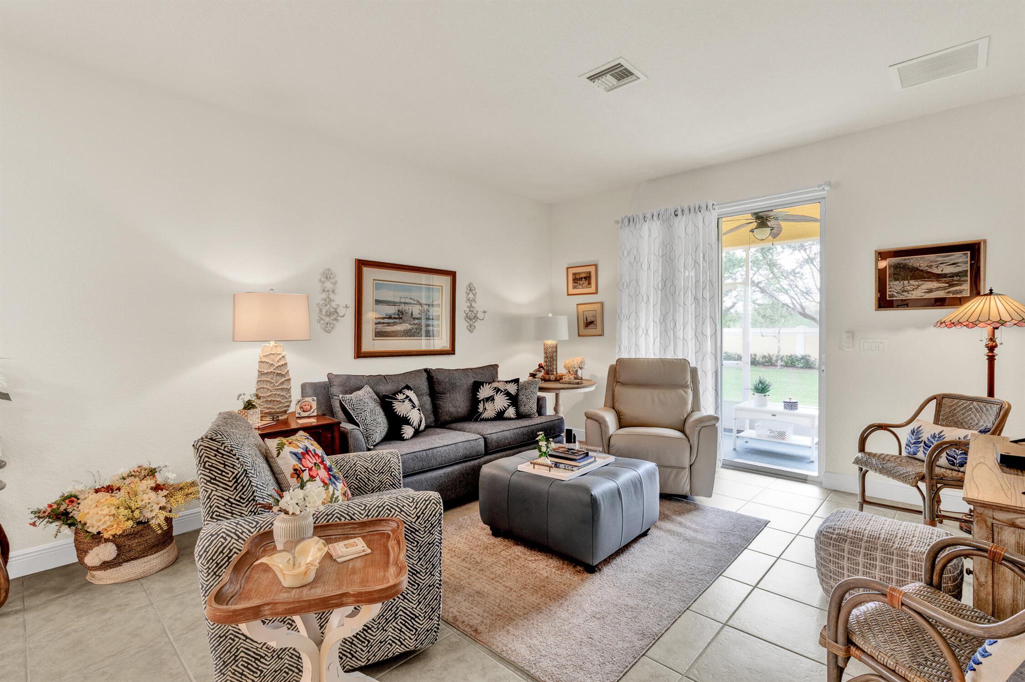 6345 Oxford Circle 101