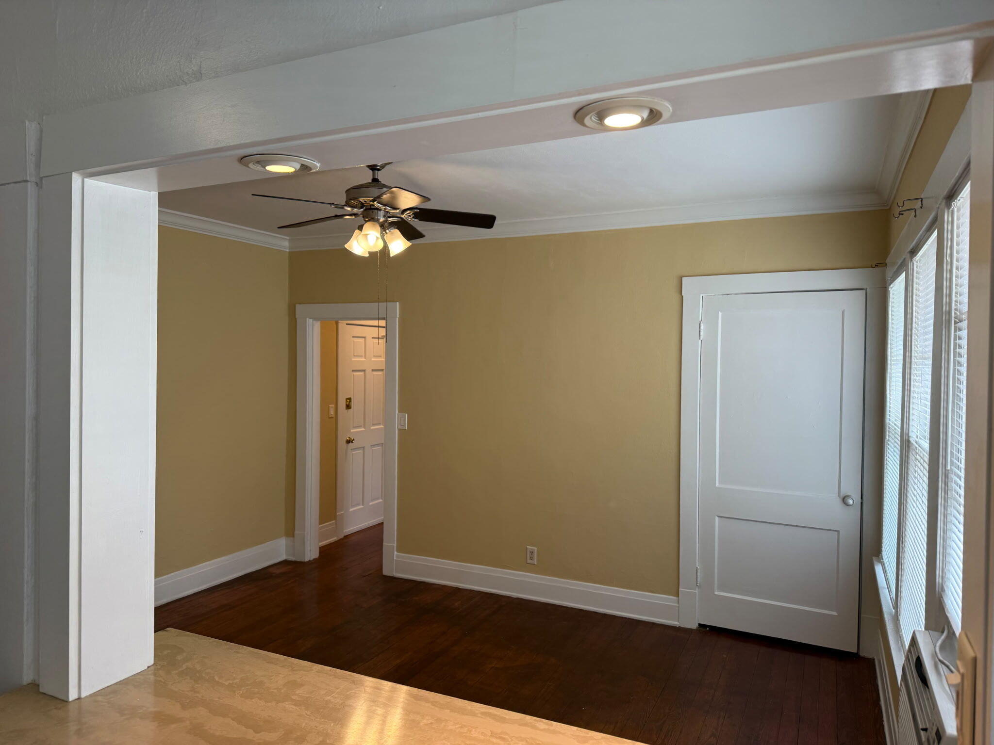 SAILBOAT BEND - Residential Lease