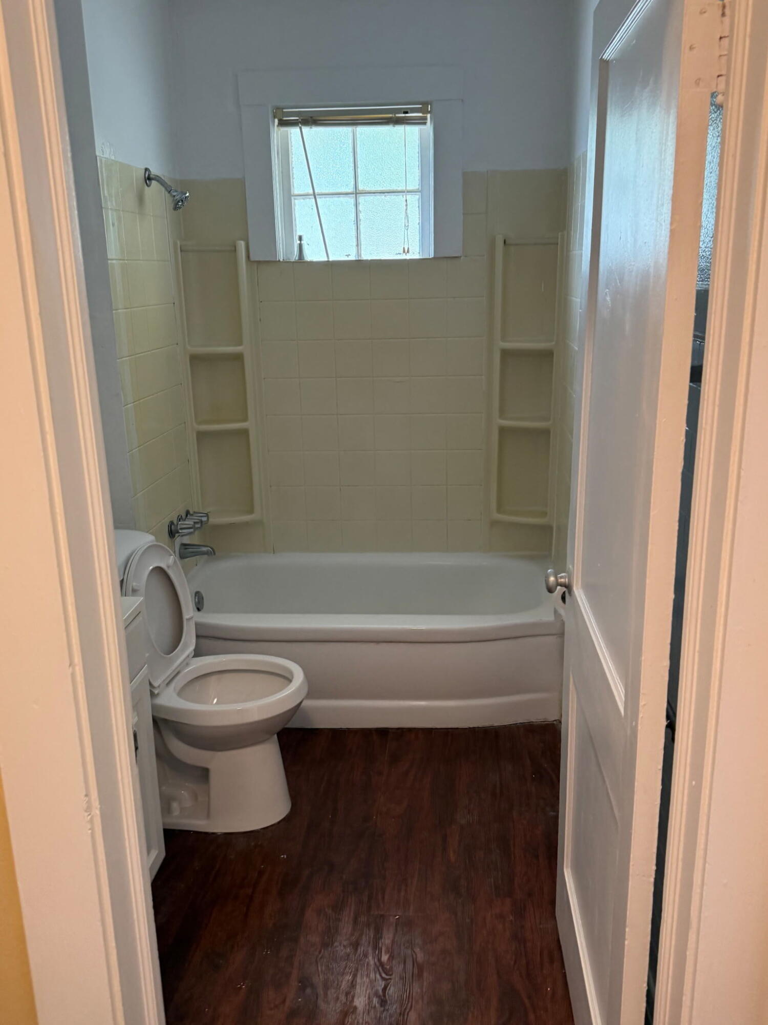 SAILBOAT BEND - Residential Lease