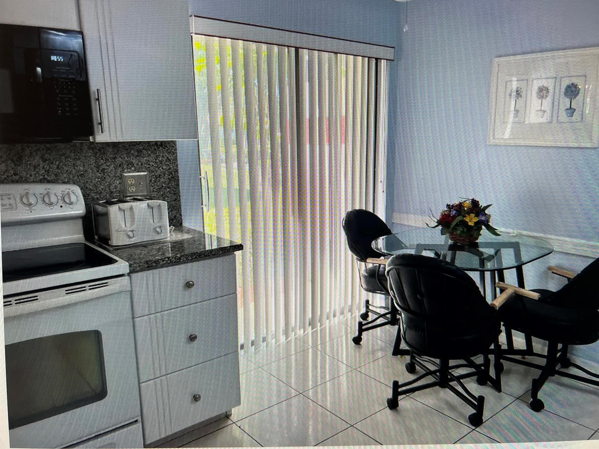 10915 Palm Lake Avenue 102