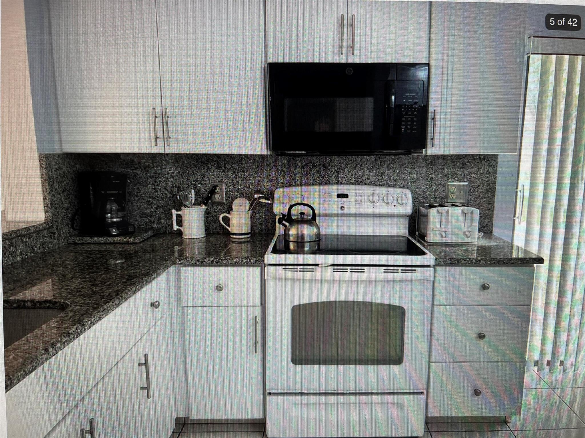 10915 Palm Lake Avenue 102