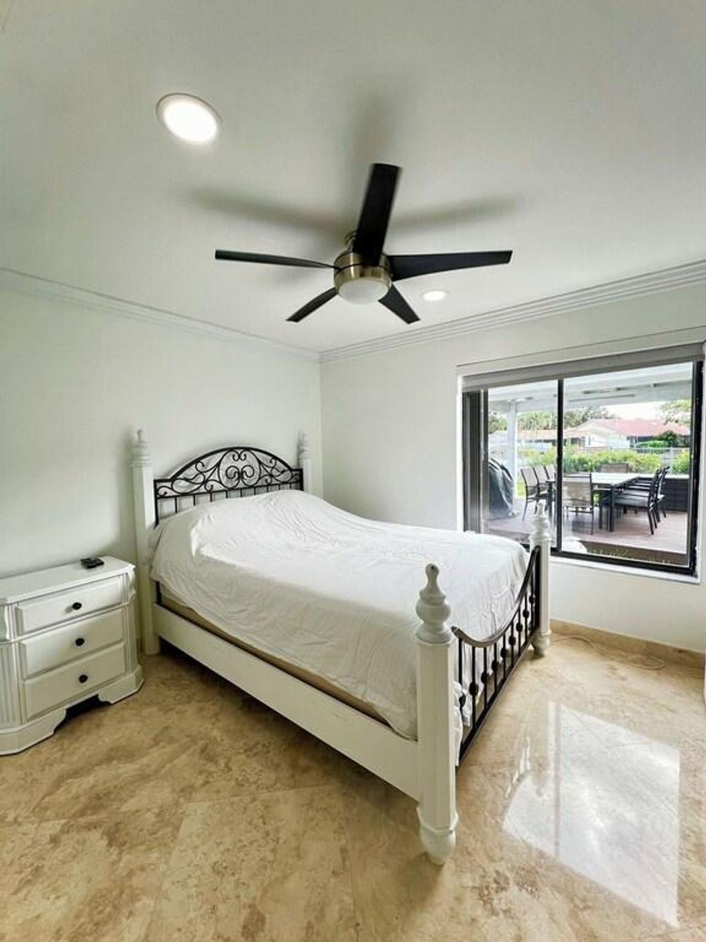 Photo of 512 NW 104th Avenue, Plantation, FL 33324 (MLS # B26021157)