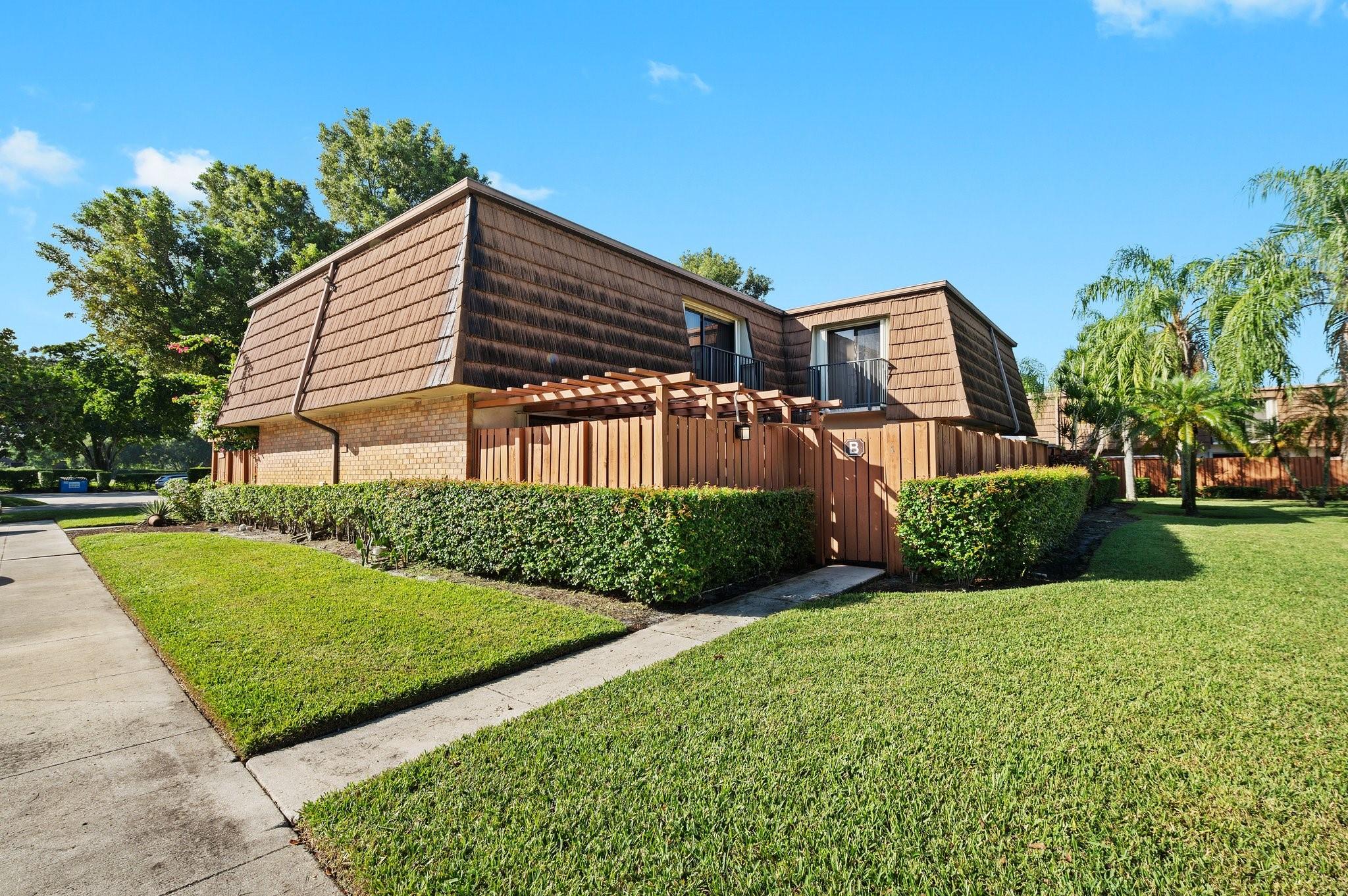 Pine Island Ridge Sec Eig - Residential Lease