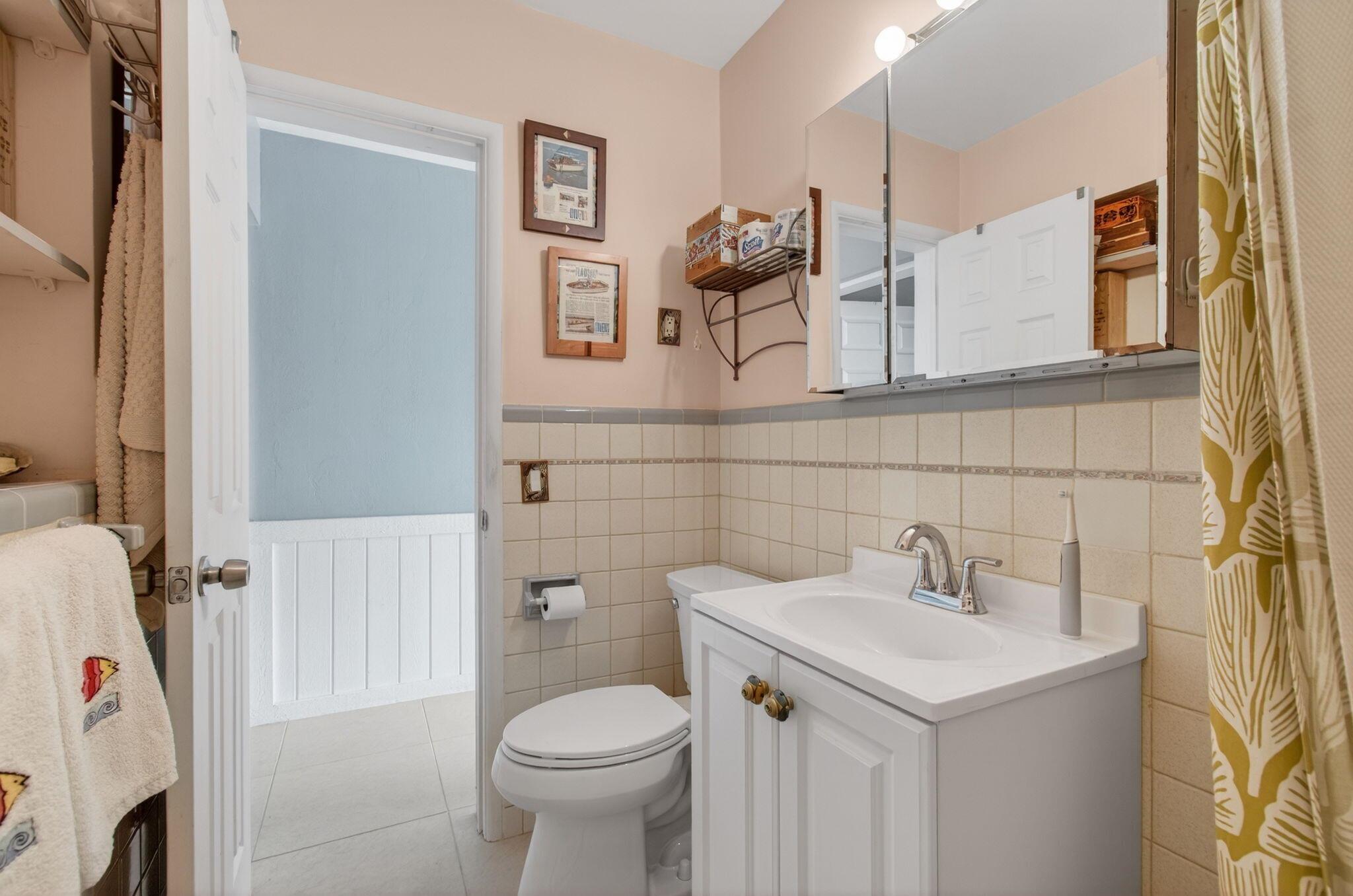 VENETIAN PARK - Residential