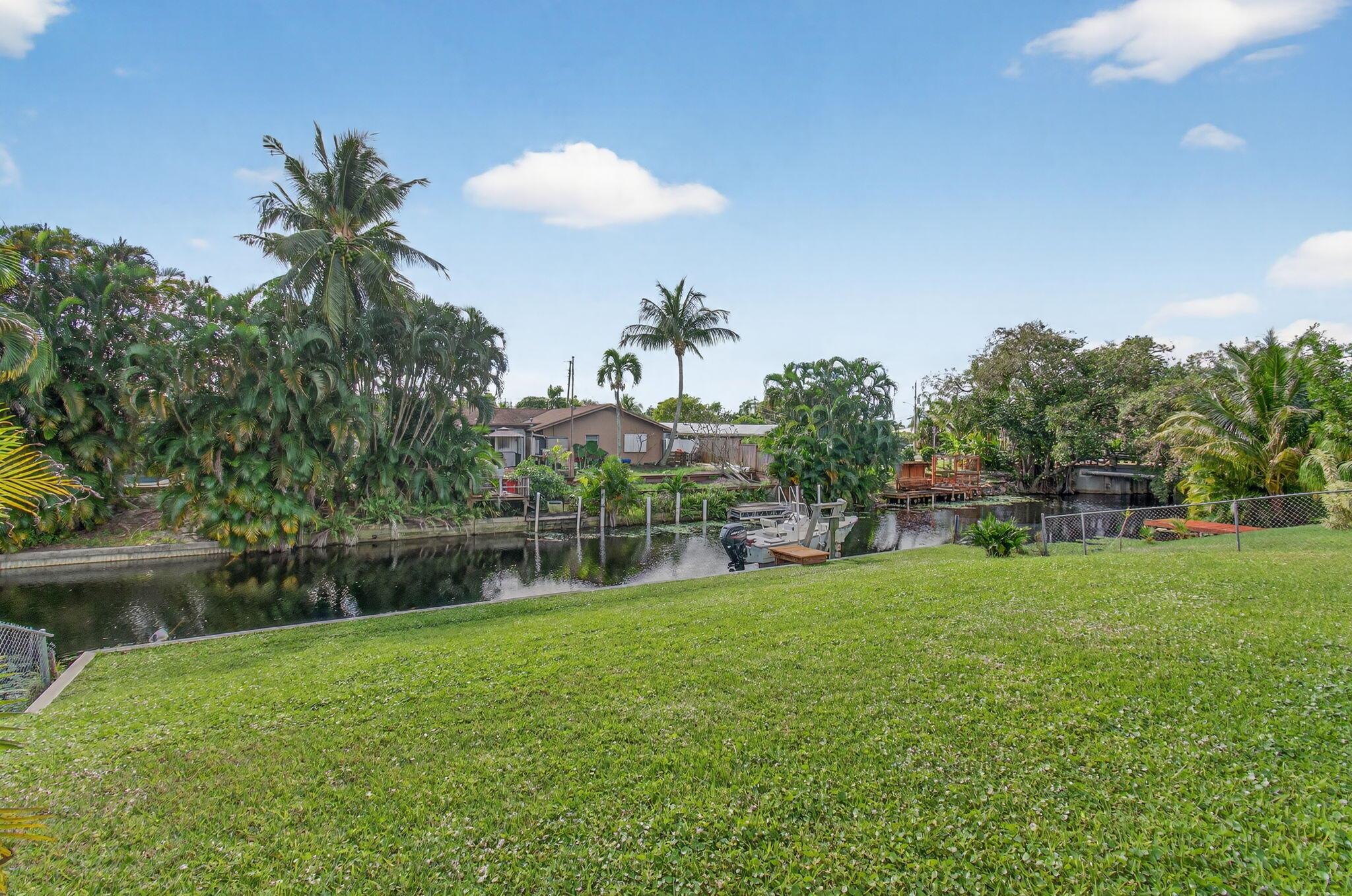 VENETIAN PARK - Residential