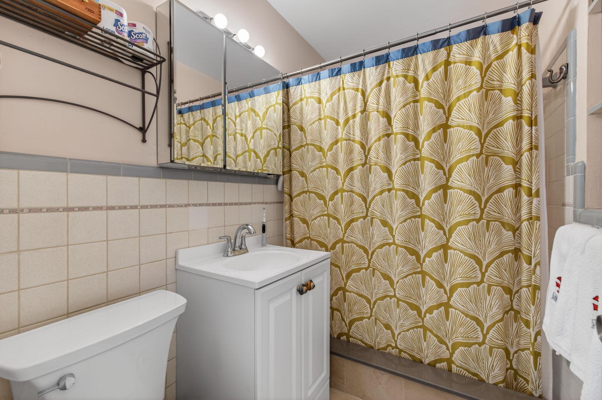 VENETIAN PARK - Residential