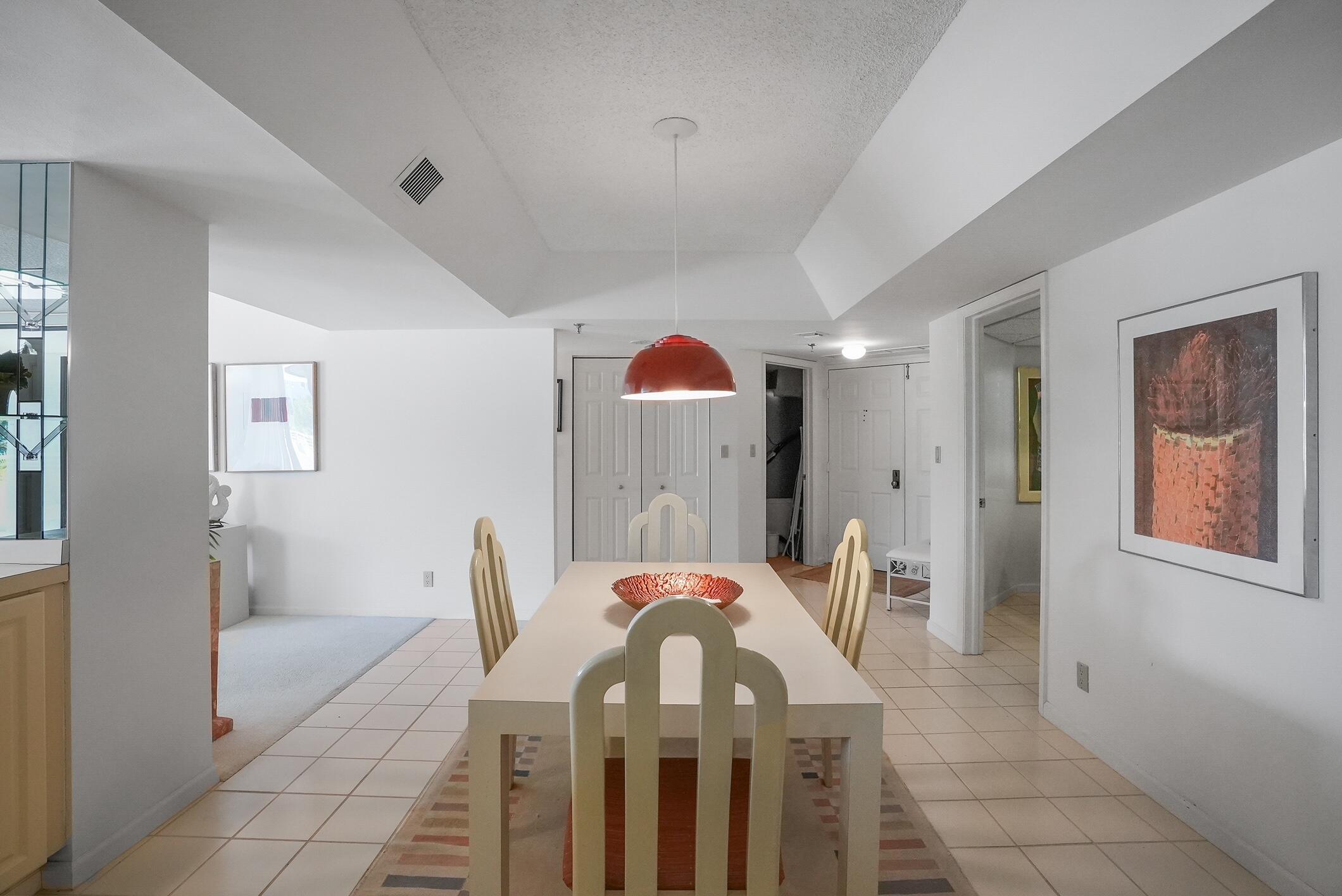 CORINTHIANS CONDO - Residential