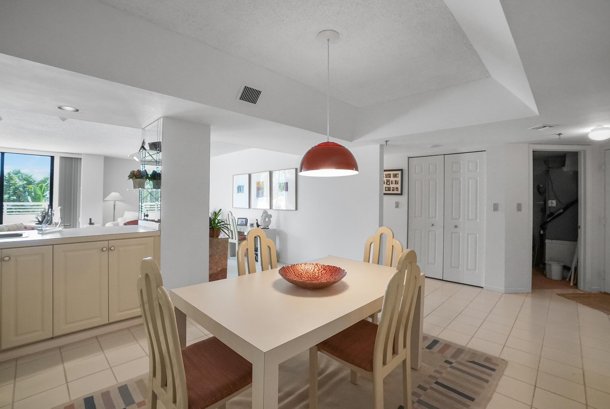 CORINTHIANS CONDO - Residential