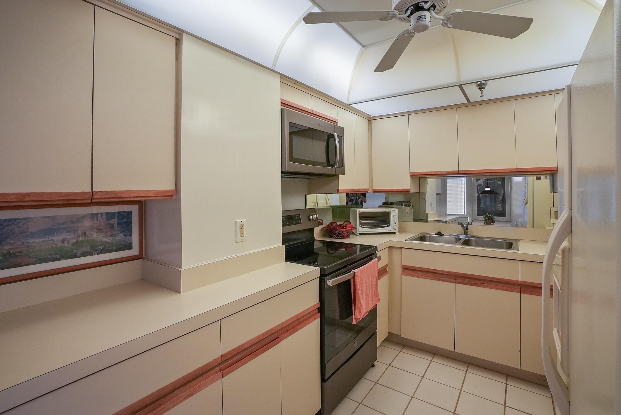 CORINTHIANS CONDO - Residential