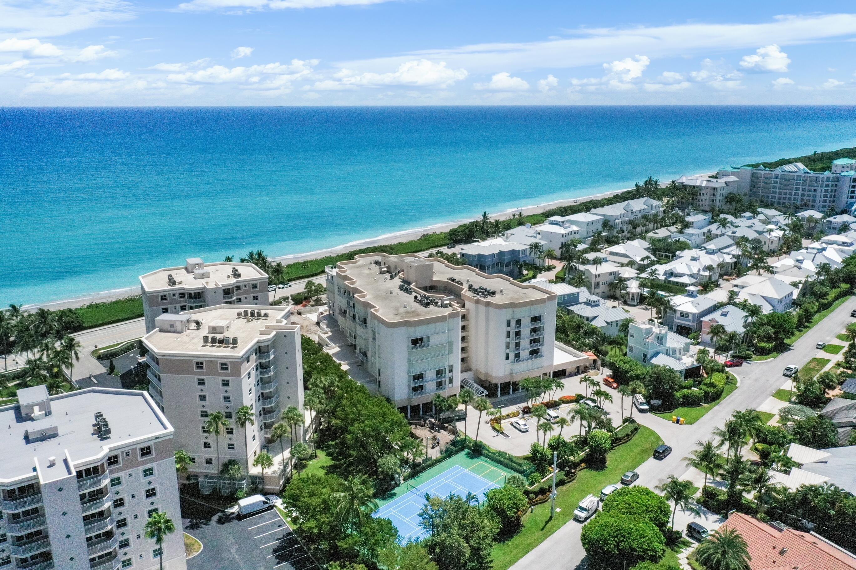 CORINTHIANS CONDO - Residential