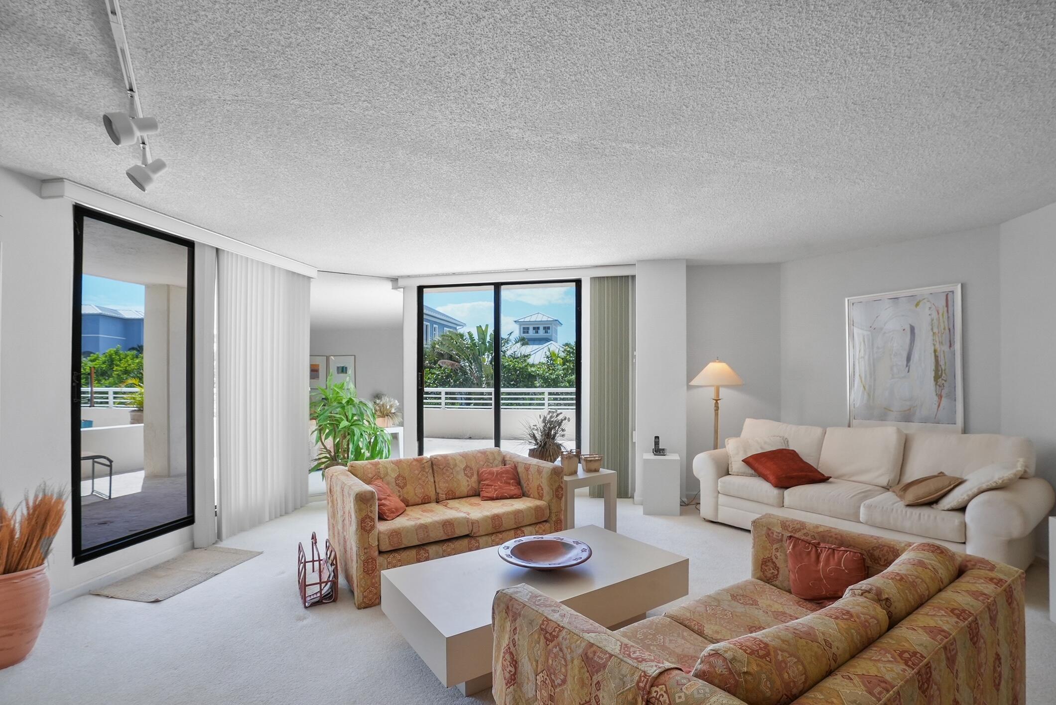 CORINTHIANS CONDO - Residential