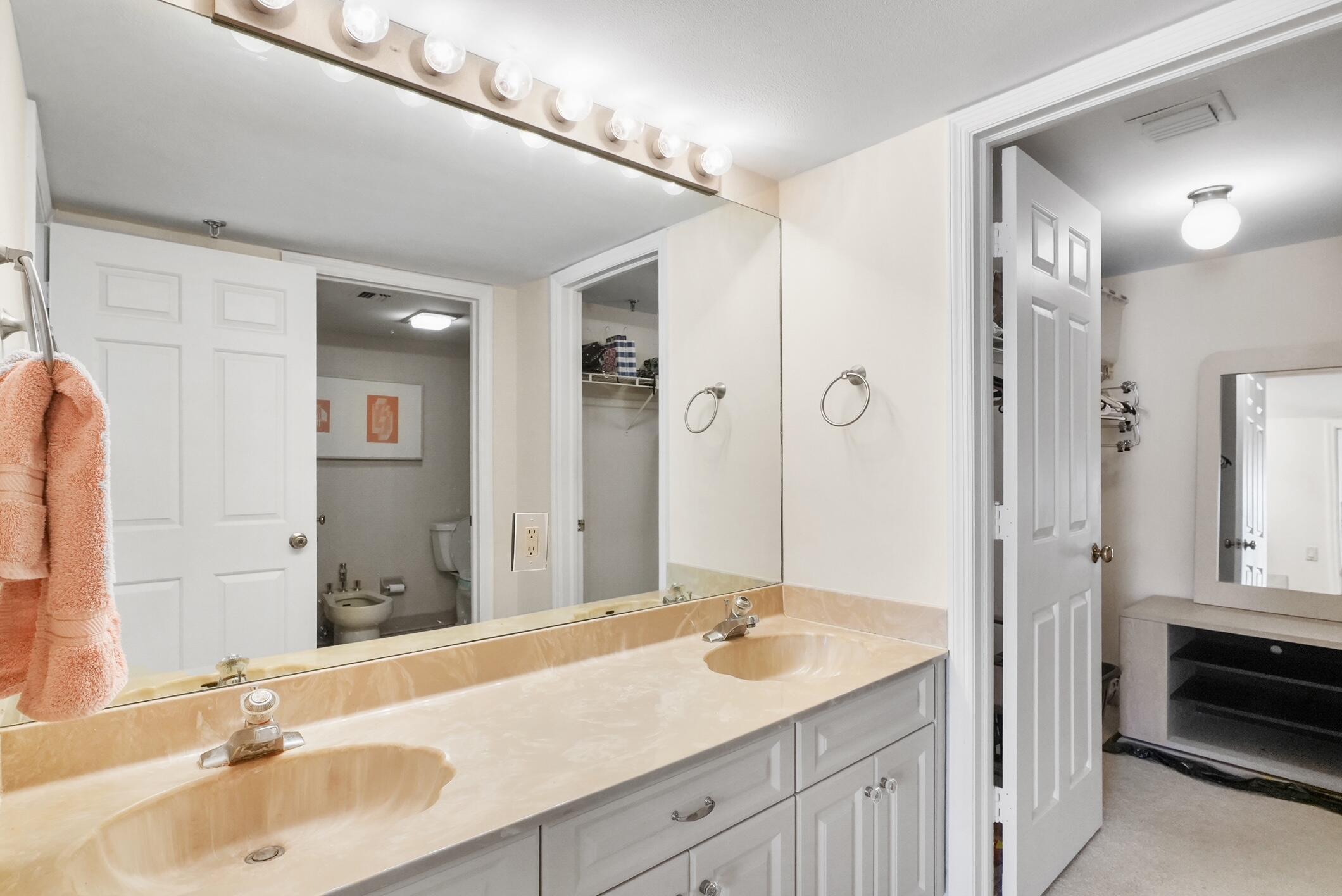 CORINTHIANS CONDO - Residential