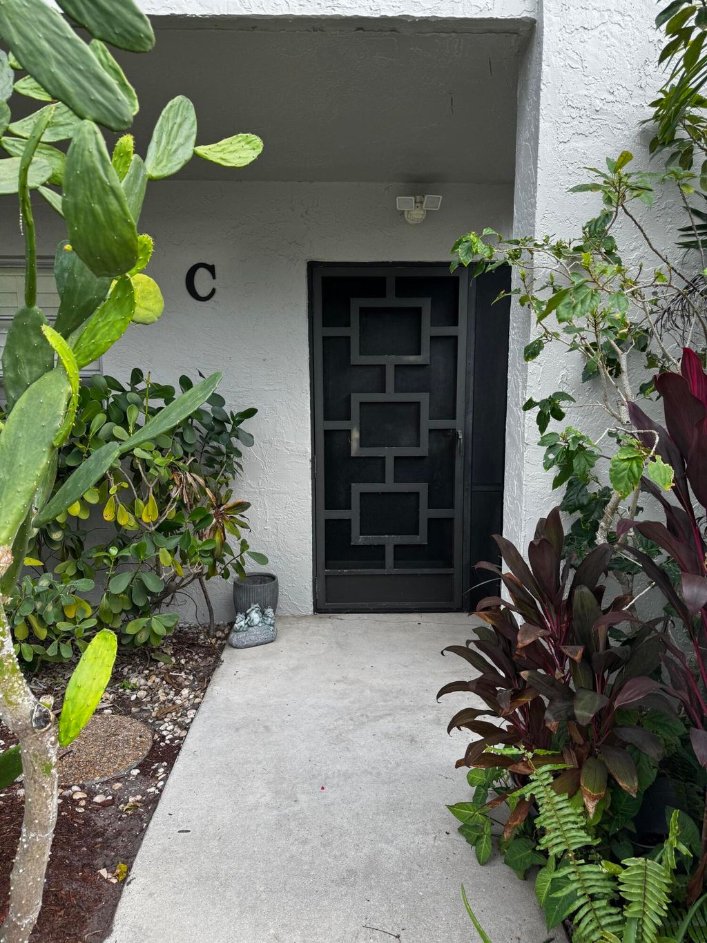 Photo of 13192 Lucinda Palm Court #C, Delray Beach, FL 33484 (MLS # R11151662)