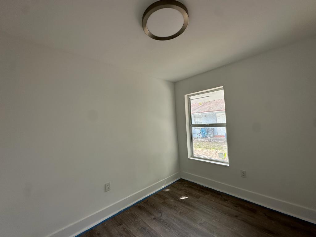 Biscayne Gardens Sec B - Residential Lease