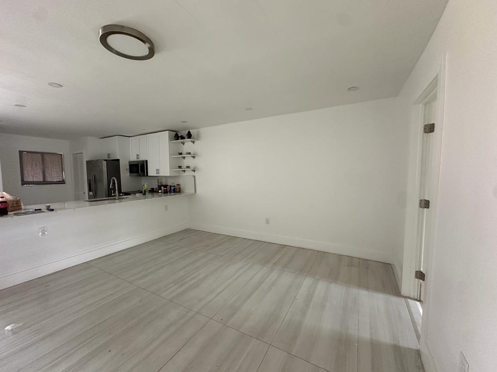 Biscayne Gardens Sec B - Residential Lease