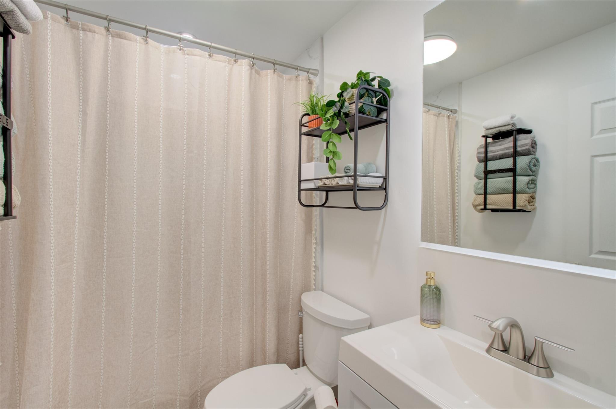 Boulevard Heights Sec 8 5 - Residential Lease