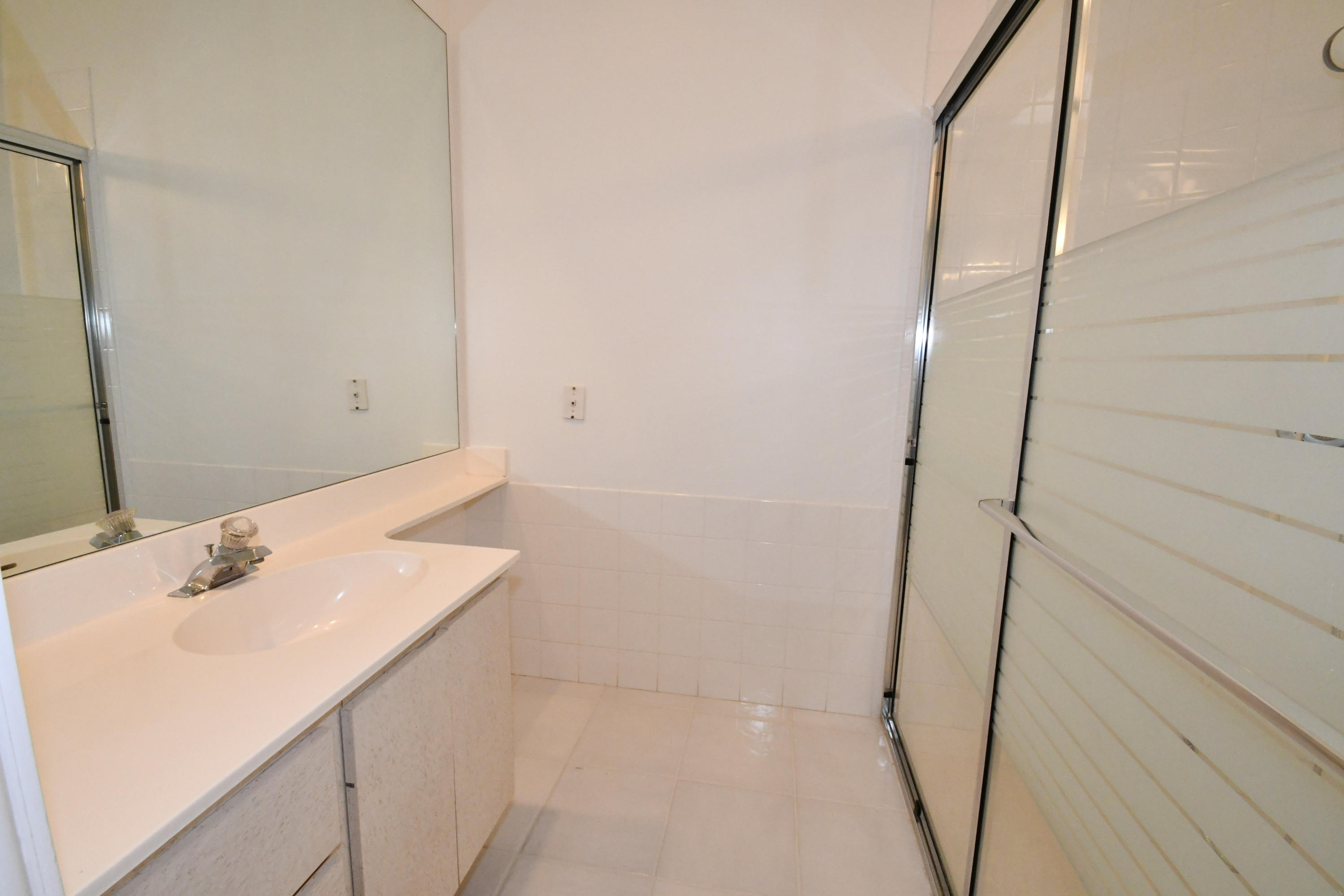 OAKS EAST - Residential