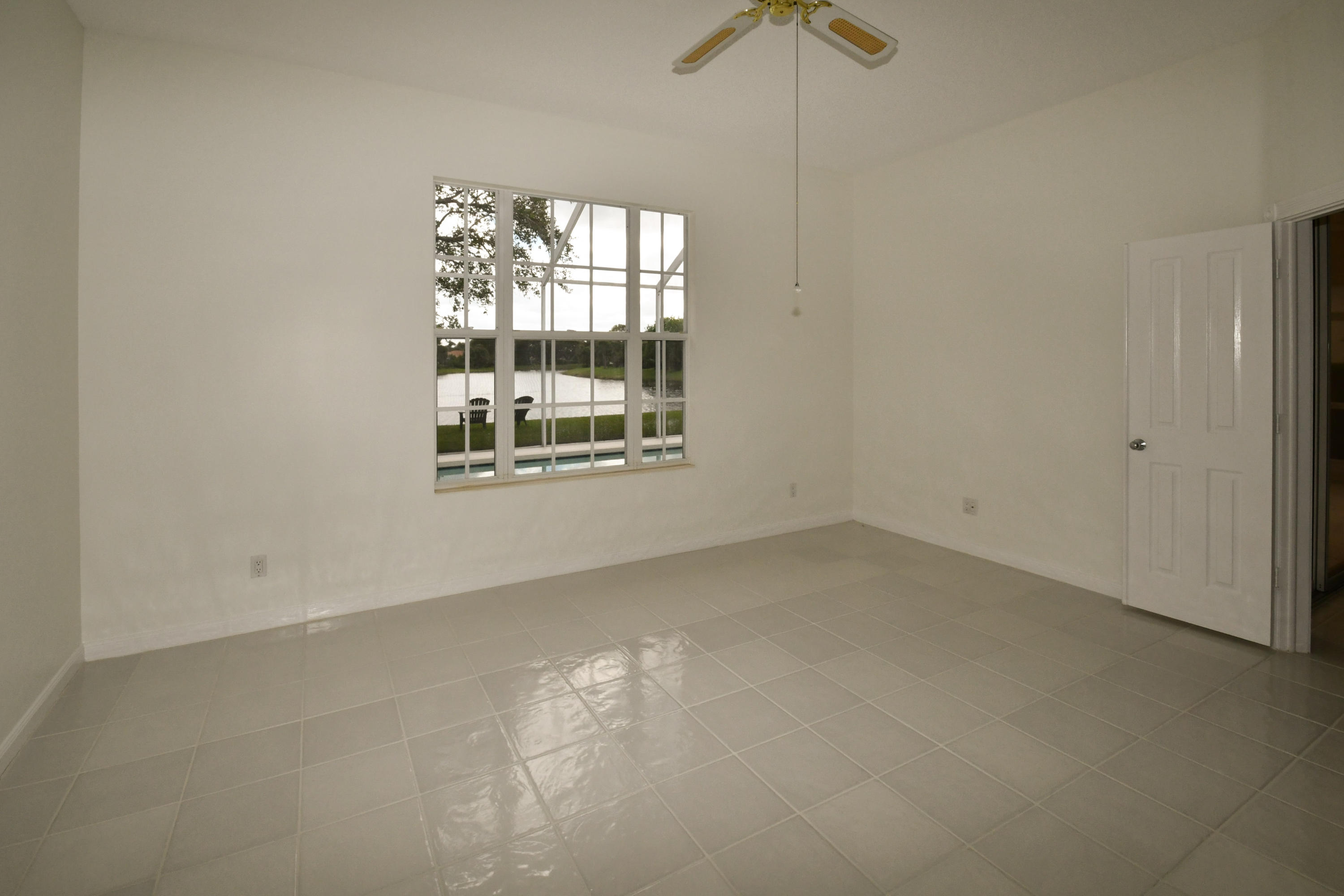 OAKS EAST - Residential