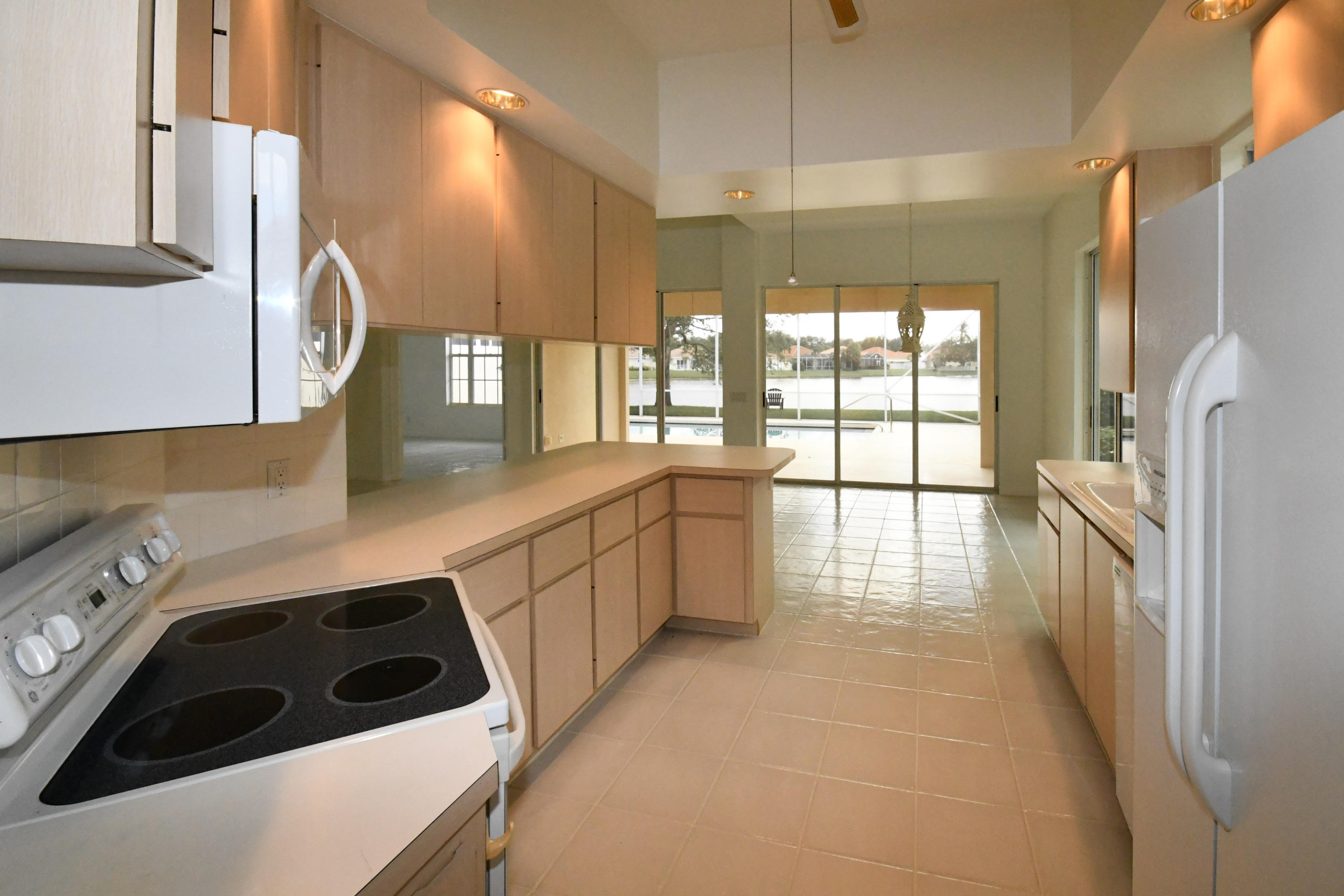 OAKS EAST - Residential