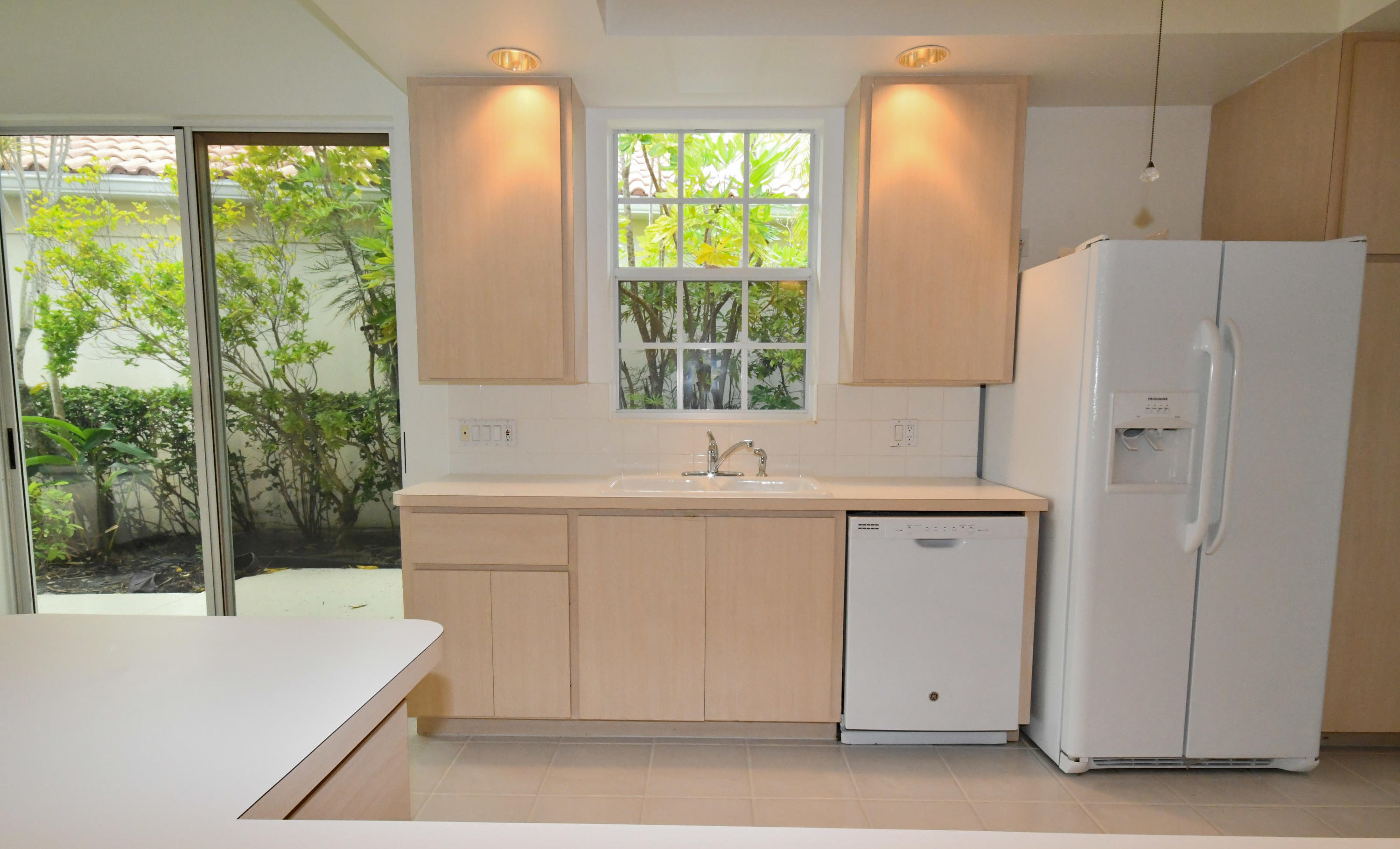 OAKS EAST - Residential